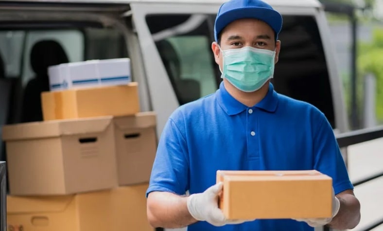 4 Reasons for Outsourcing a Medical Courier Service